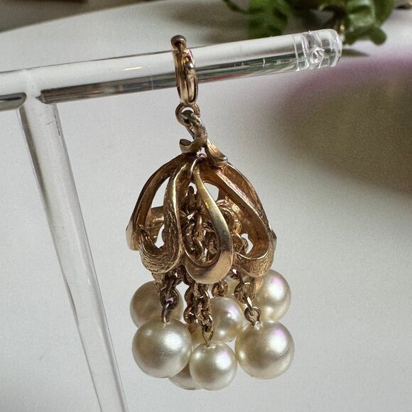 Gold and Pearl Charm - Picture 1 of 2
